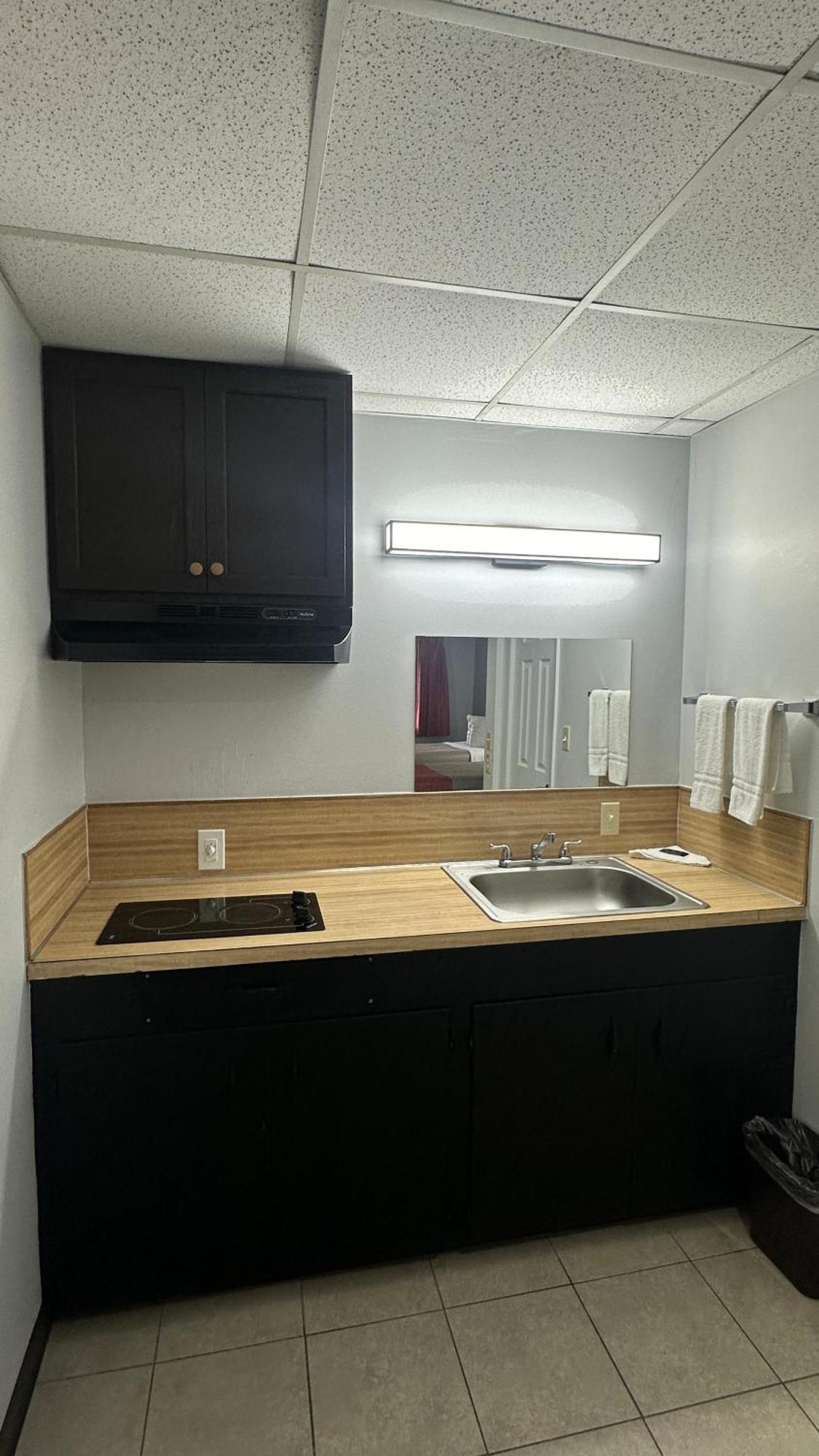 Motel 6-Winnie, Tx Екстер'єр фото
