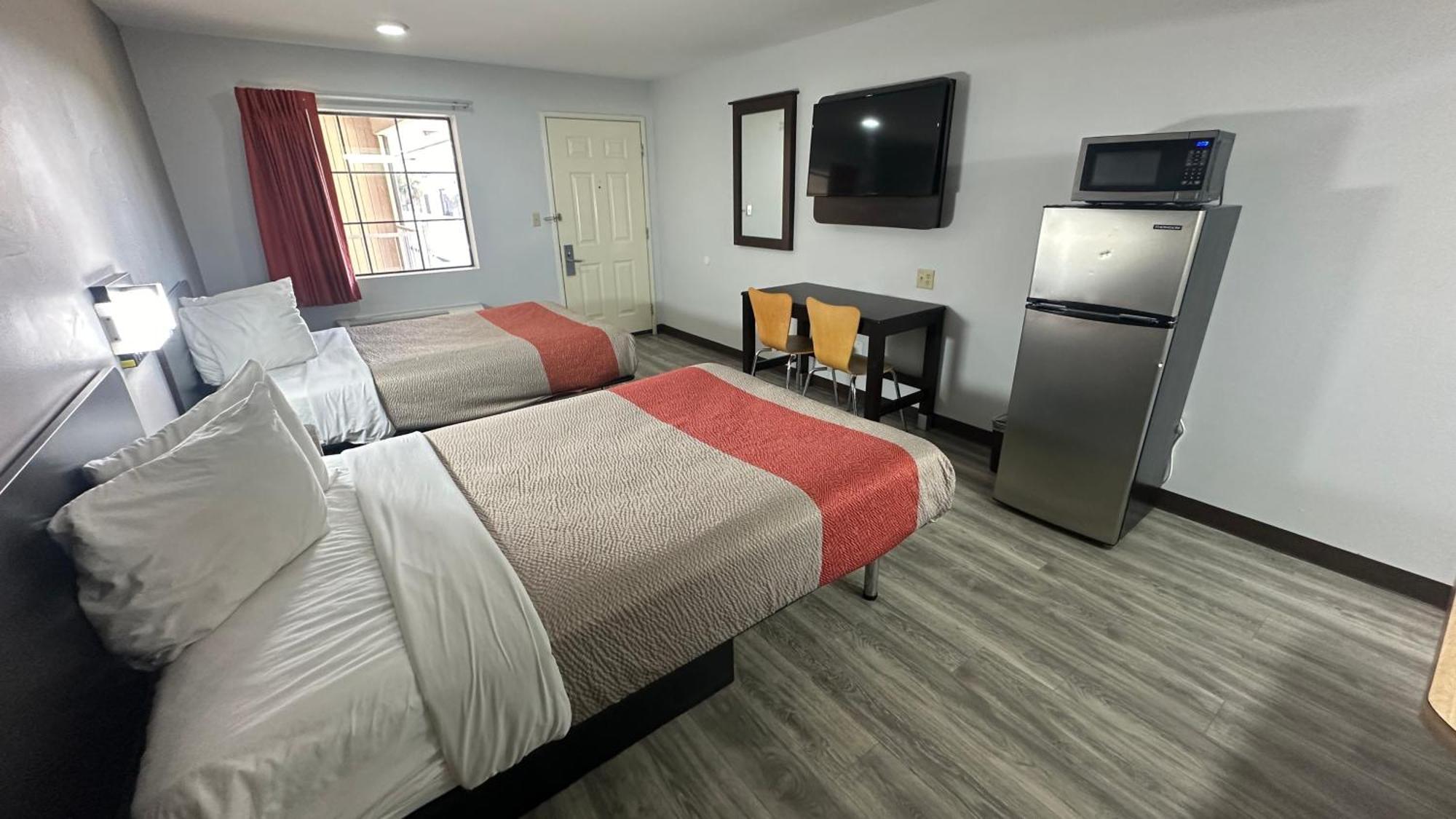 Motel 6-Winnie, Tx Екстер'єр фото