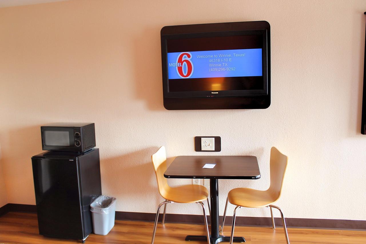 Motel 6-Winnie, Tx Екстер'єр фото