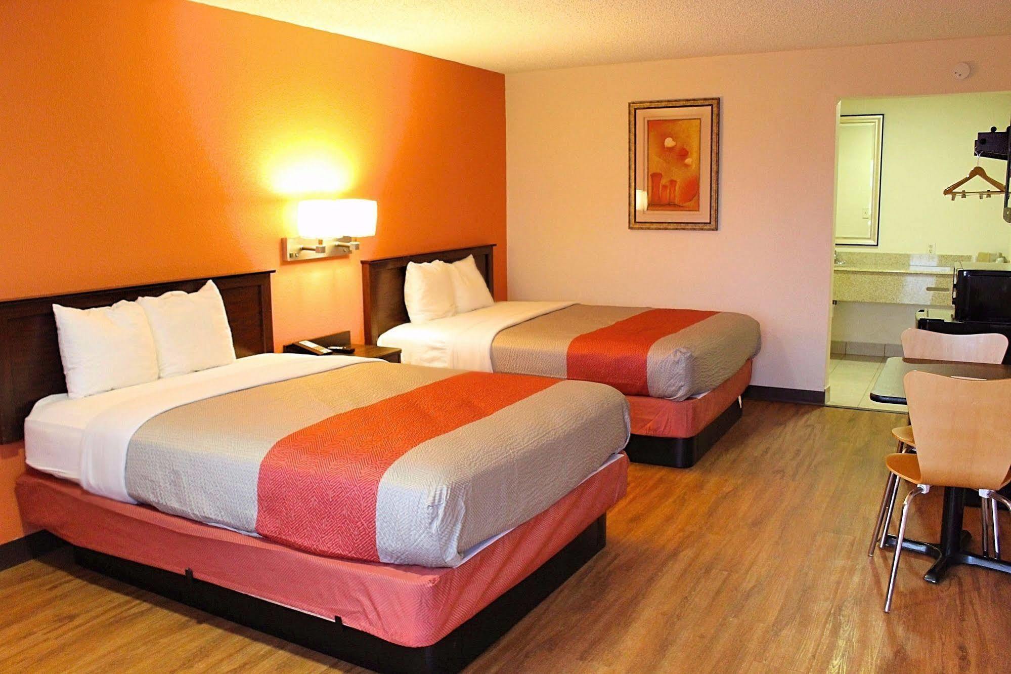 Motel 6-Winnie, Tx Екстер'єр фото