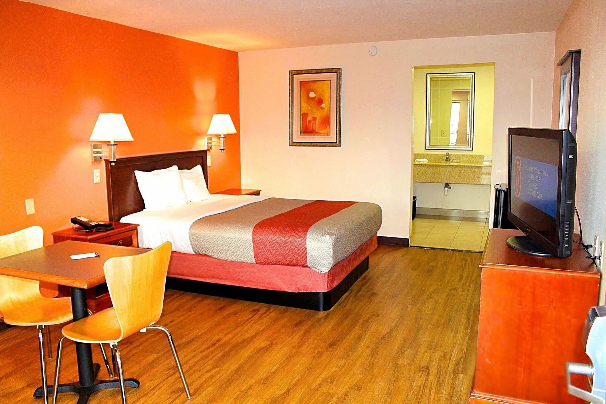 Motel 6-Winnie, Tx Екстер'єр фото