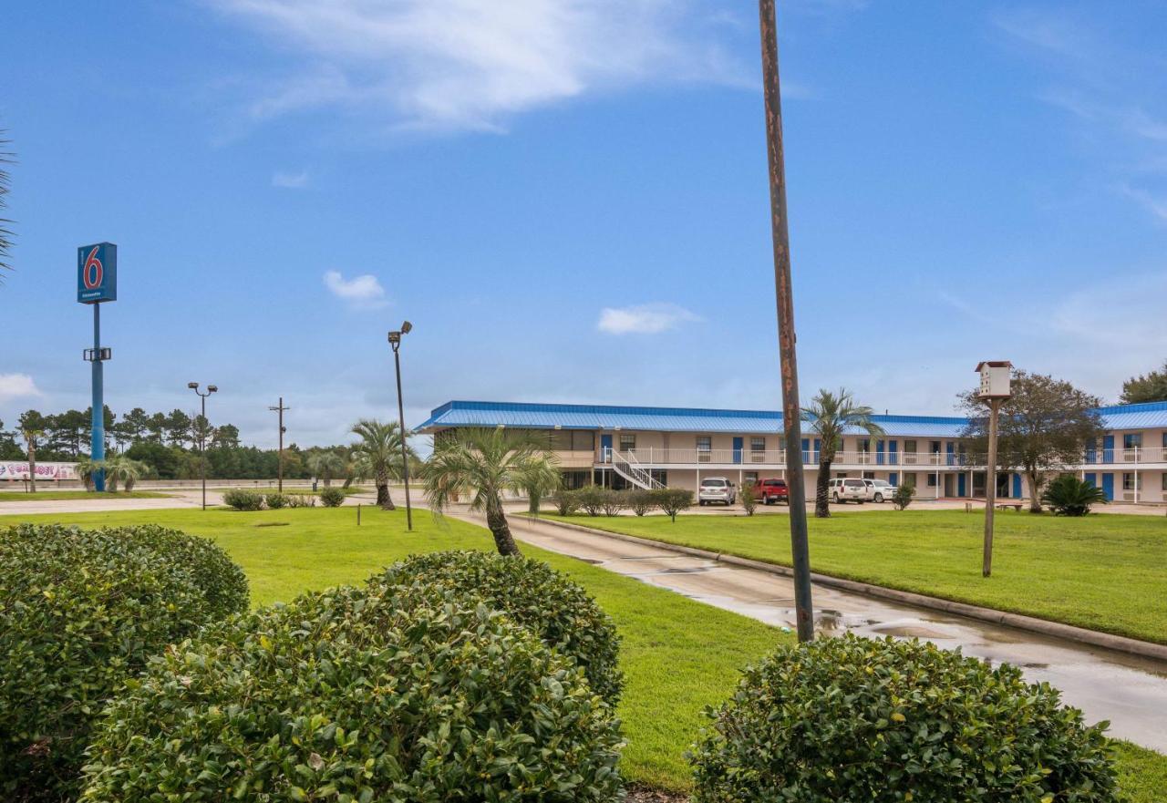 Motel 6-Winnie, Tx Екстер'єр фото