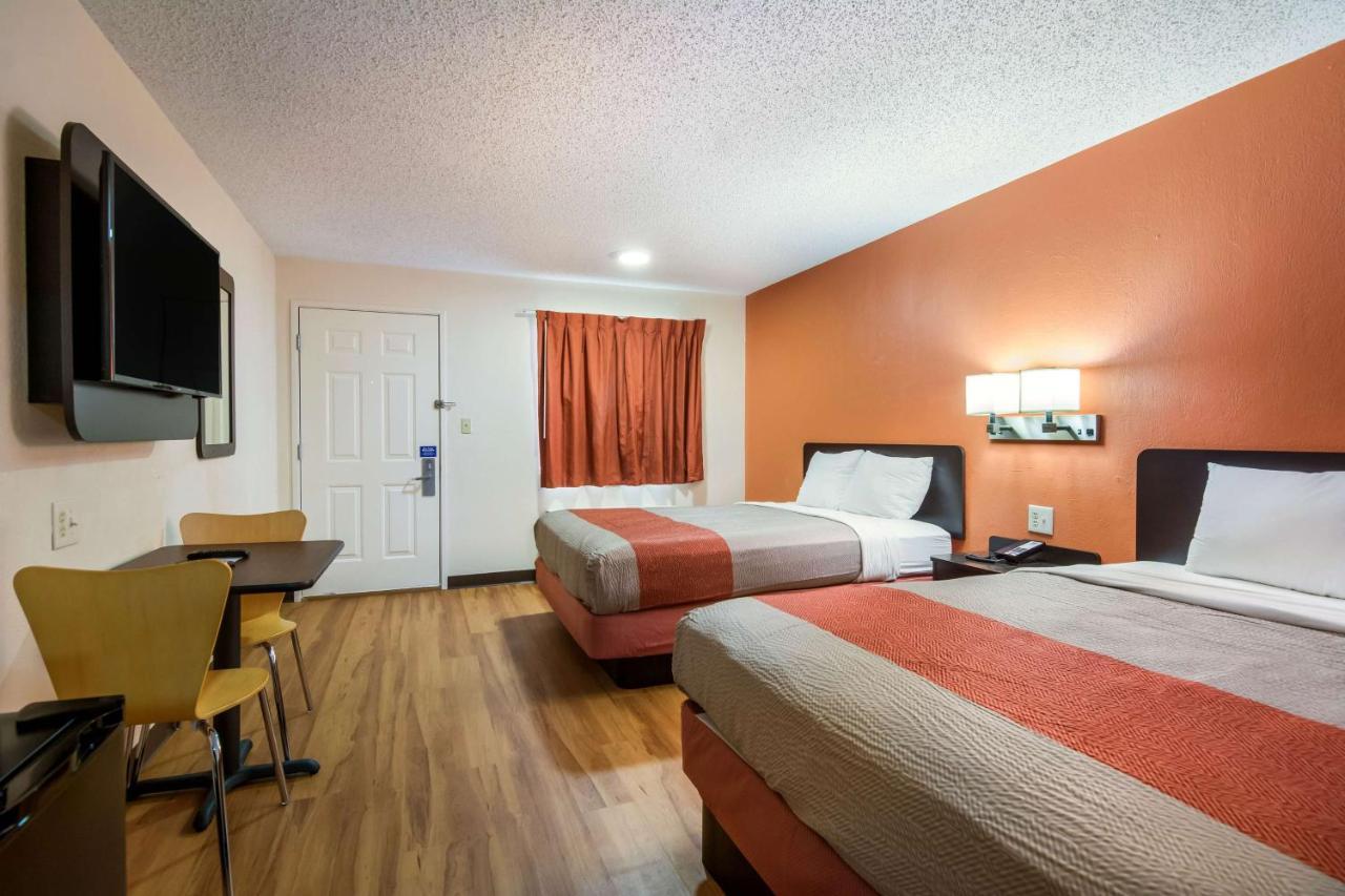 Motel 6-Winnie, Tx Екстер'єр фото