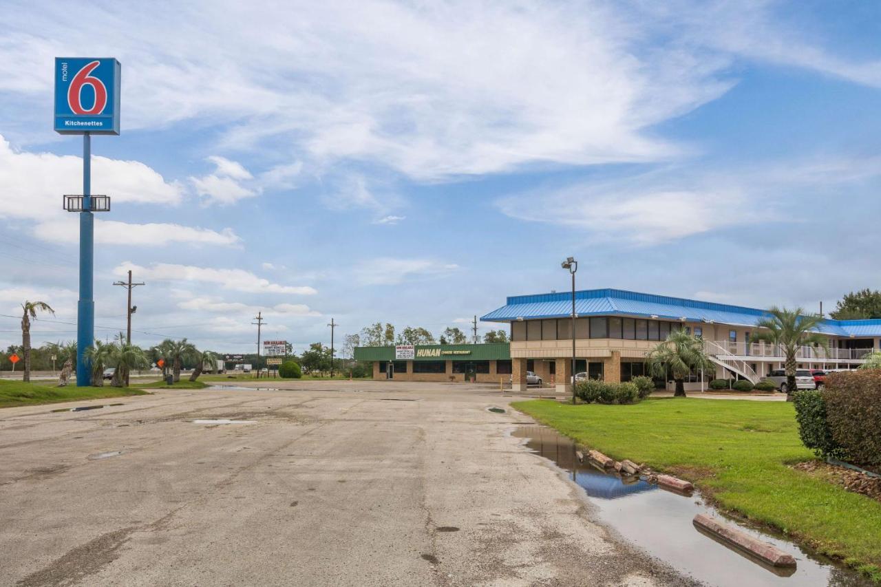 Motel 6-Winnie, Tx Екстер'єр фото