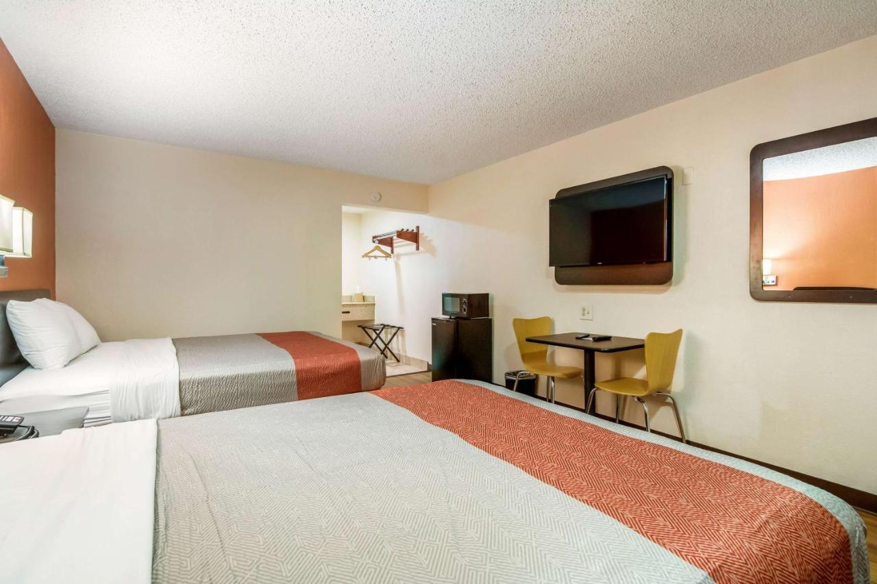 Motel 6-Winnie, Tx Екстер'єр фото